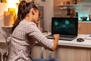 Surchauffe de l'ordinateur : causes, risques et solutions